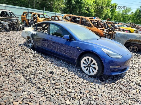 5YJ3E1EB8MF924482 2021 TESLA MODEL Синий Передняя правая четверть
