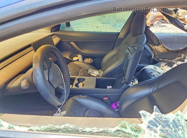 5YJ3E1EB8MF924482 2021 TESLA MODEL Синий Вид салона спереди