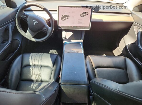 5YJ3E1EB8MF928242 2021 TESLA MODEL White Вид панелі приладів