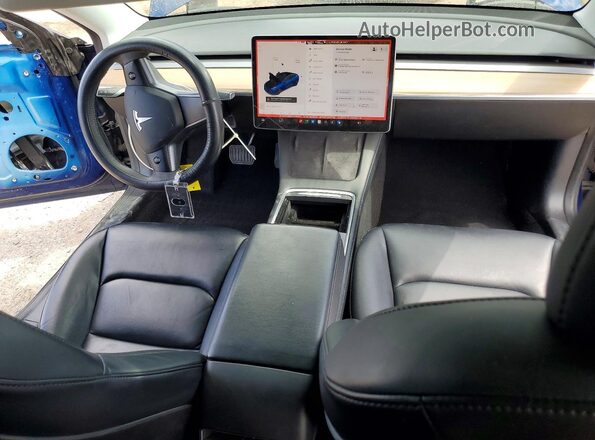5YJ3E1EB8MF979823 2021 TESLA MODEL Blue Vista del salpicadero
