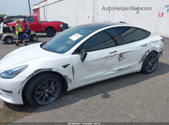 5YJ3E1EB8MF997982 2021 TESLA MODEL 3 White Вид спереду