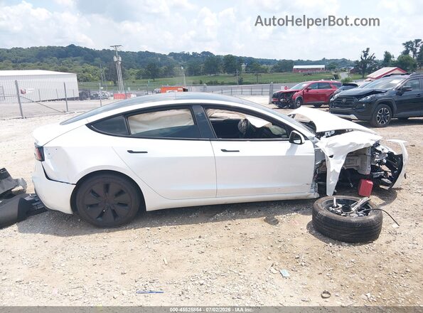 5YJ3E1EB8SF904391 2025 TESLA MODEL 3 Белый Вид щитка приборов