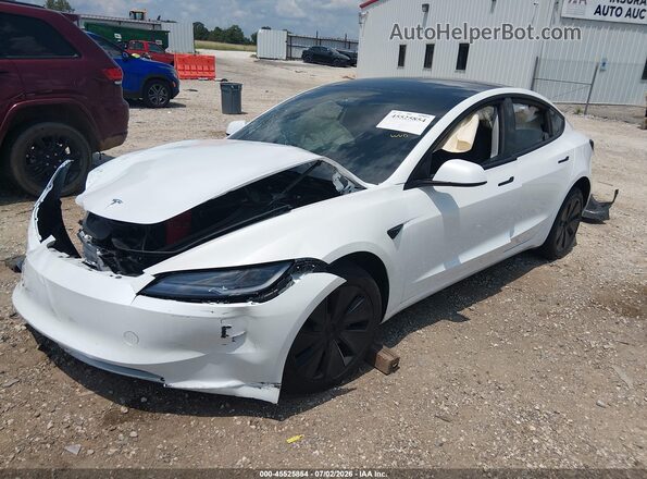 5YJ3E1EB8SF904391 2025 TESLA MODEL 3 Белый Передняя левая четверть