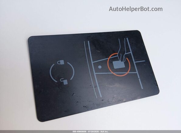5YJ3E1EB8SF911955 2025 TESLA MODEL 3 White Widok deski rozdzielczej