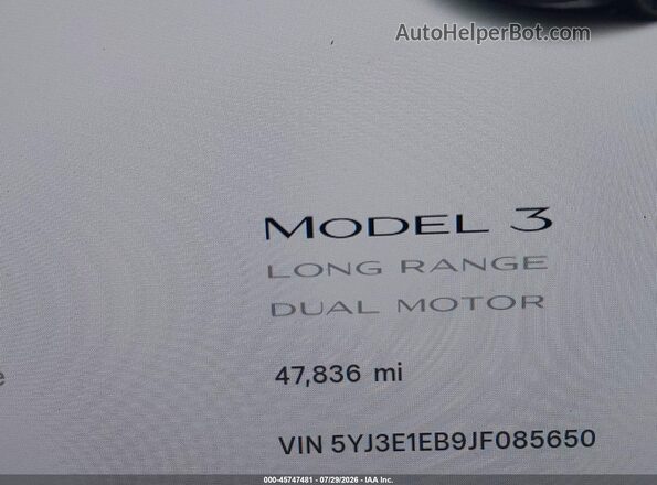 5YJ3E1EB9JF085650 2018 TESLA MODEL 3 Gray Հետևի նստատեղերի տեսք