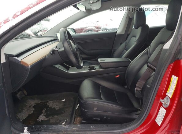 5YJ3E1EB9JF107033 2018 TESLA MODEL Red Вид салону спереду