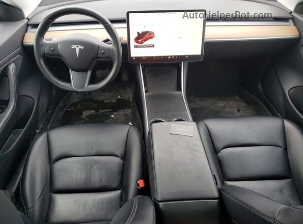 5YJ3E1EB9JF107033 2018 TESLA MODEL Red Вид панелі приладів