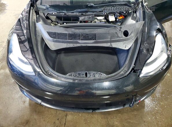 5YJ3E1EB9JF182170 2018 TESLA MODEL Black Rear interior view