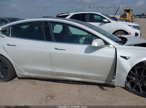 5YJ3E1EB9KF151051 2019 TESLA MODEL 3 White Widok zestawu wskaźników