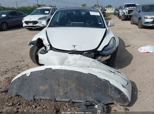 5YJ3E1EB9KF151051 2019 TESLA MODEL 3 White Widok deski rozdzielczej