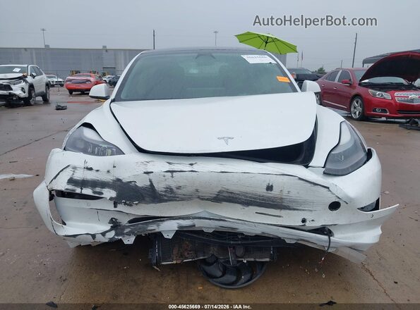 5YJ3E1EB9NF119642 2022 TESLA MODEL 3 White უკანა სალონის ხედი