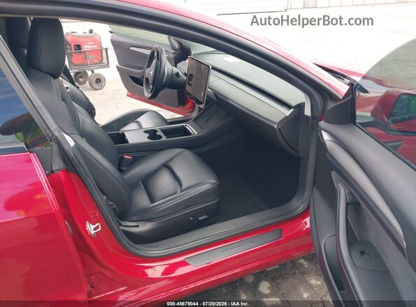 5YJ3E1EB9NF130656 2022 TESLA MODEL 3 Красный Вид салона спереди