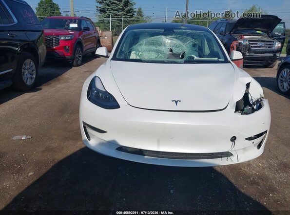 5YJ3E1EB9NF255091 2022 TESLA MODEL 3 White Вид щитка приладів