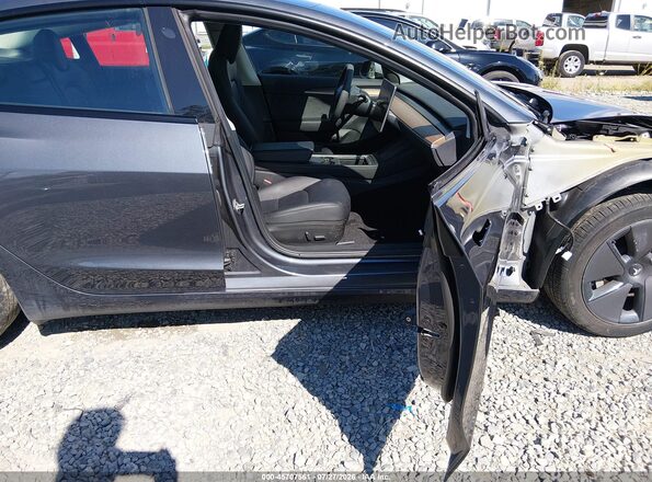 5YJ3E1EB9PF692365 2023 TESLA MODEL 3 Серый Вид салона спереди