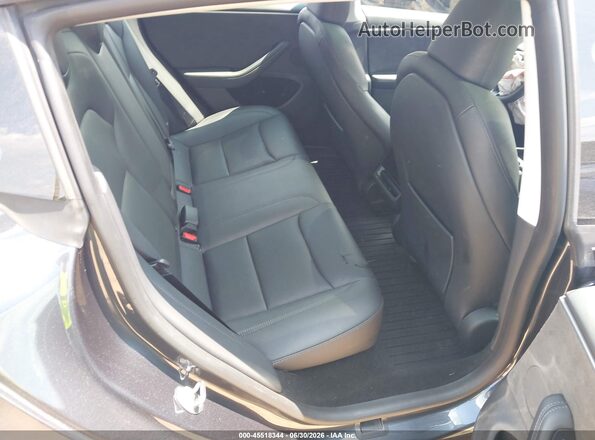 5YJ3E1EB9SF011291 2025 TESLA MODEL 3 Gray Vista de la etiqueta del VIN