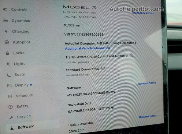 5YJ3E1EB9SF906893 2025 TESLA MODEL White Vista del cuadro de instrumentos