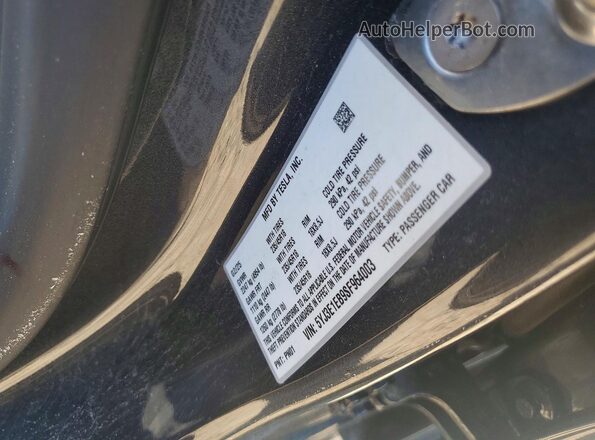 5YJ3E1EB9SF964003 2025 TESLA MODEL Gray Շարժիչի բաժամունքի տեսք
