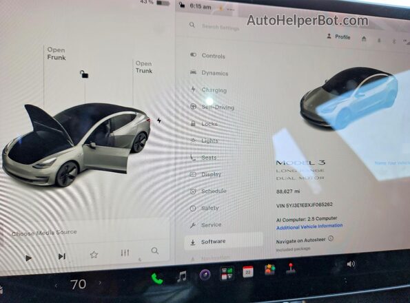 5YJ3E1EBXJF065262 2018 TESLA MODEL Silver Vista del cuadro de instrumentos