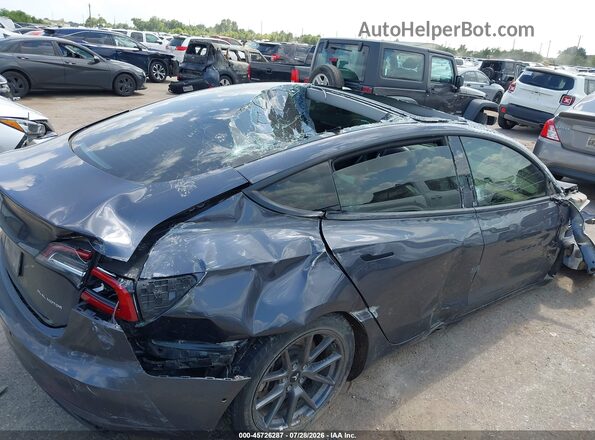 5YJ3E1EBXNF208037 2022 TESLA MODEL 3 Gray Front view