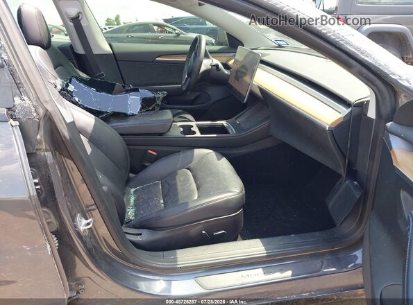 5YJ3E1EBXNF208037 2022 TESLA MODEL 3 Gray Front interior view