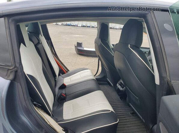 5YJ3E1EBXNF355409 2022 TESLA MODEL Gray Rear seats view