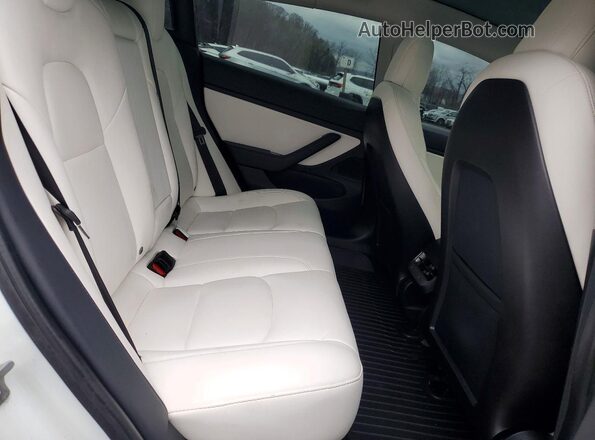 5YJ3E1EC1LF715057 2020 TESLA MODEL White უკანა სავარძლების ხედი