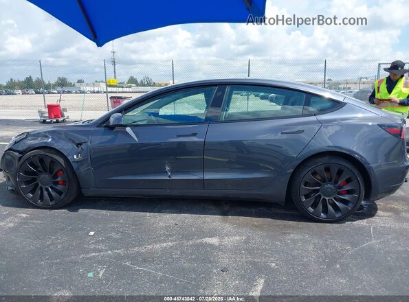 5YJ3E1EC2NF104182 2022 TESLA MODEL 3 Gray Vista interior trasera