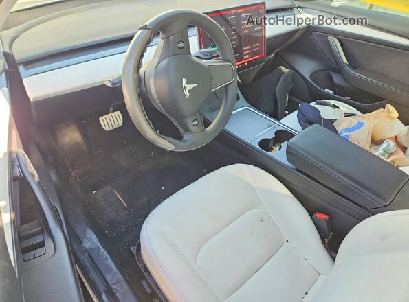 5YJ3E1EC3MF973341 2021 TESLA MODEL White Առջևի վահանակի տեսք