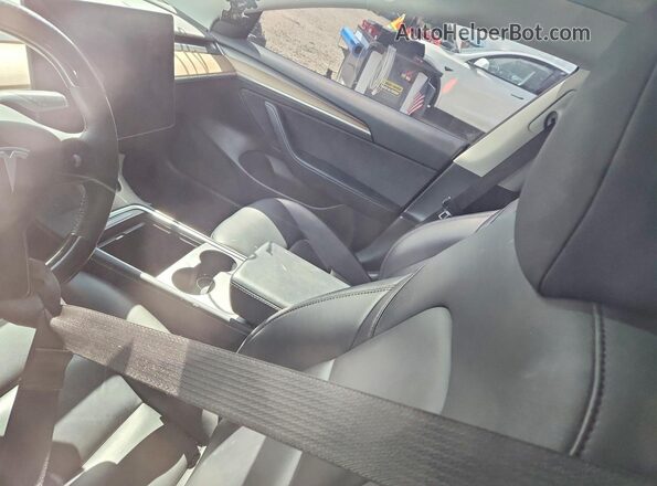 5YJ3E1EC3MF991029 2021 TESLA MODEL White Առջևի վահանակի տեսք