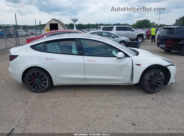 5YJ3E1EC4MF049491 2021 TESLA MODEL 3 White Widok wnętrza z tyłu