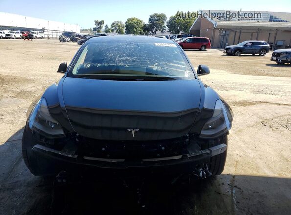 5YJ3E1EC4NF264807 2022 TESLA MODEL Black Widok z przodu