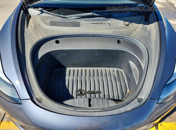 5YJ3E1EC6NF277798 2022 TESLA MODEL Gray უკანა სალონის ხედი