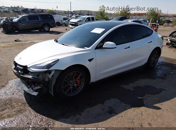 5YJ3E1EC8MF914480 2021 TESLA MODEL 3 Белый Передняя левая четверть