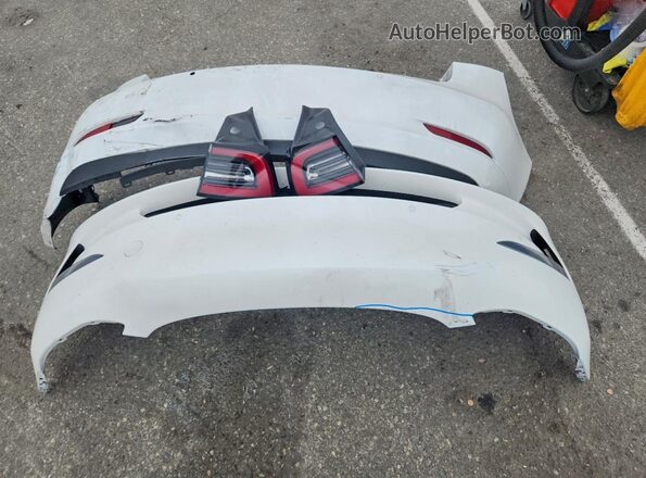 5YJ3E1EC9MF077884 2021 TESLA MODEL White Engine compartment view