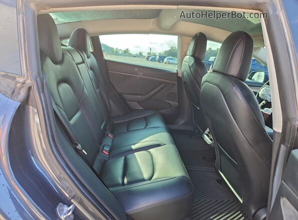 5YJ3E1ECXMF086173 2021 TESLA MODEL 3 Gray Widok tylnych siedzeń