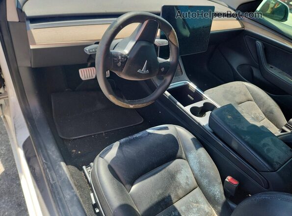 5YJ3E1ECXMF088456 2021 TESLA MODEL White Vista del salpicadero