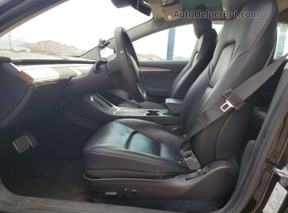 5YJ3E1ECXNF296385 2022 TESLA MODEL Черный Вид салона спереди