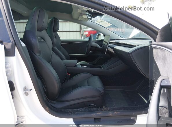 5YJ3E1ET2SF984960 2025 TESLA MODEL 3 White Vista interior delantera
