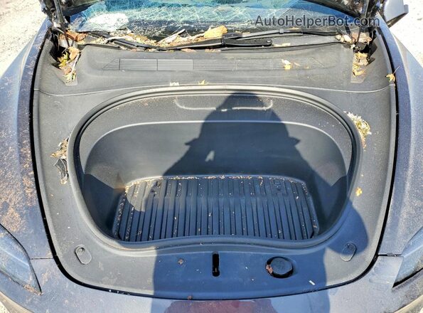 5YJ3E1ET5RF903749 2024 TESLA OTHER Серый Вид подкапотного пространства