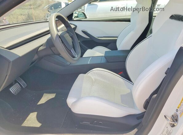 5YJ3E1ET7RF773909 2024 TESLA MODEL White Вид салону спереду
