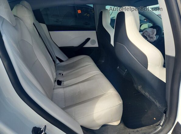 5YJ3E1ET8SF036465 2025 TESLA MODEL Белый Вид задних сидений