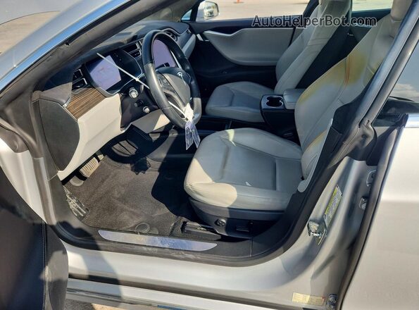 5YJSA1E12GF147302 2016 TESLA MODEL Silver Front interior view