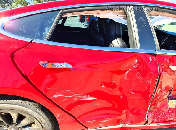 5YJSA1E21JF278575 2018 TESLA MODEL Red Vista de los asientos traseros