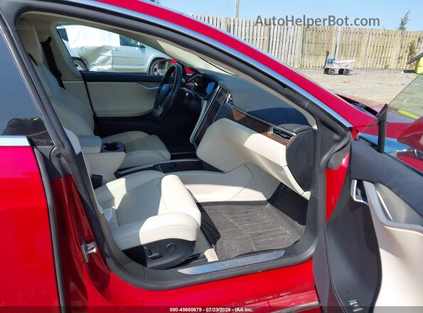 5YJSA1E22JF244516 2018 TESLA MODEL S Red Widok wnętrza z przodu