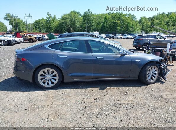 5YJSA1E26GF160756 2016 TESLA MODEL S Gray Widok wnętrza z tyłu