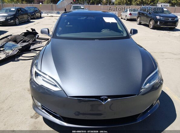 5YJSA1E29JF277044 2018 TESLA MODEL S Gray ხელსაწყოთა პანელის ხედი
