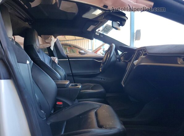 5YJSA1E2XGF124696 2016 TESLA MODEL White Rear seats view