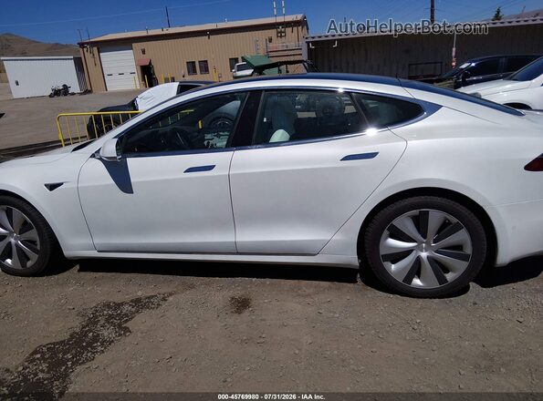 5YJSA1E42LF400655 2020 TESLA MODEL S White Widok wnętrza 360 stopni