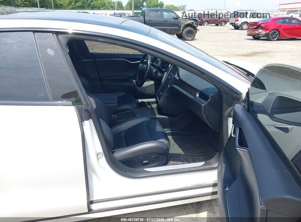 5YJSA1E43KF312843 2019 TESLA MODEL S White წინა სალონის ხედი