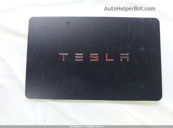 5YJSA1E57NF493510 2022 TESLA MODEL S Синий Вид панели приборов
